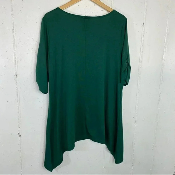 Lane Bryant 18/20 green beaded/ruched sleeves asymmetric top shirt Fairycore - Picture 6 of 6